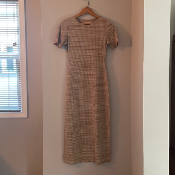 REFORMATION Perry ribbed lettuce hemmed midi dress - Picture 4 of 10
